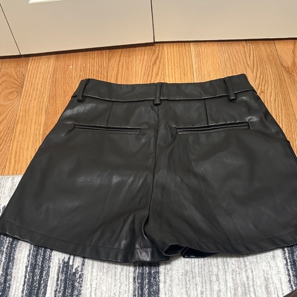 Black Leather Women's Shorts - Picture 4 of 12